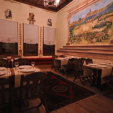 Has Cave Hotel