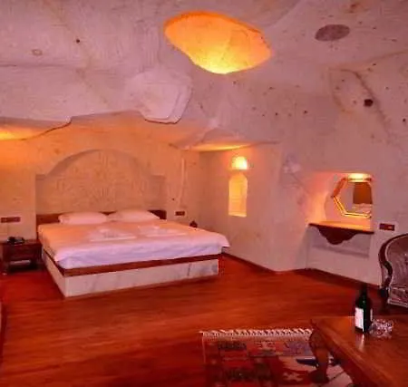 Has Cave Hotell 2*