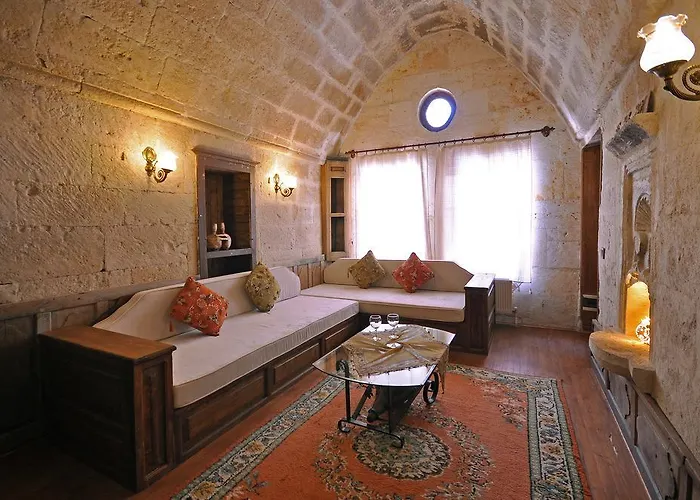 Has Cave Hotel